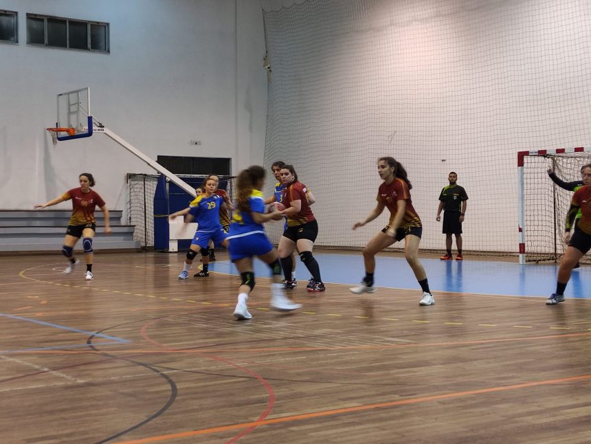 Andebol: 20 km vence em casa