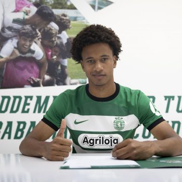 Jogador de Almeirim renova contrato com o Sporting